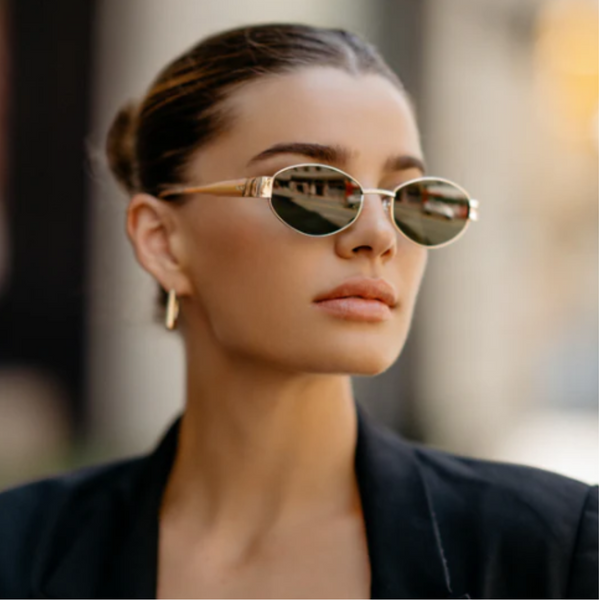 WearMe Pro Verona Oval Sunglasses