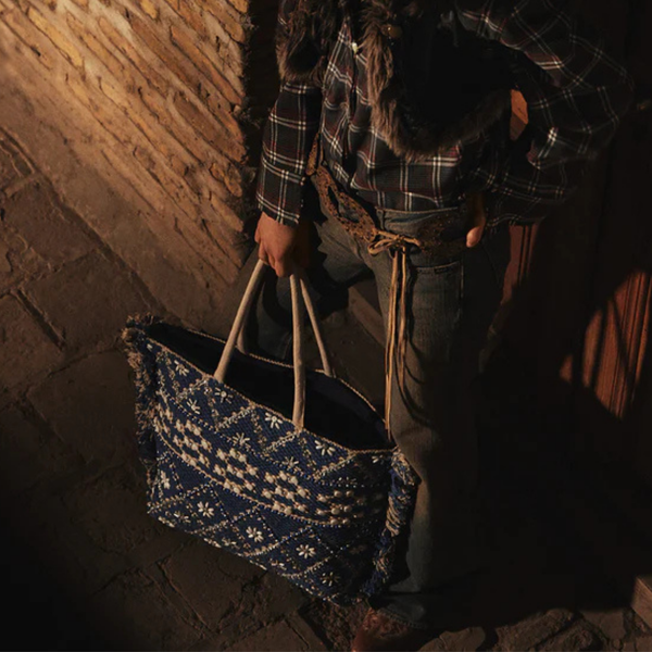 Garden Lattice Carryall Tote