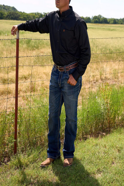 Ariat Solid Twill Classic Fit Shirt
