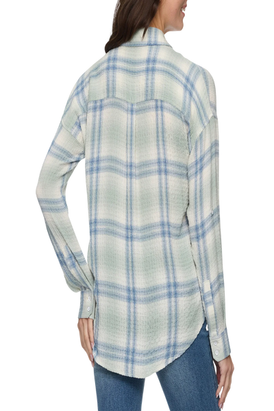 Leetonia Pucker Boyfriend Shirt