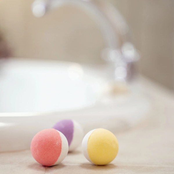 In a Fizzy Mini Bath Bombs