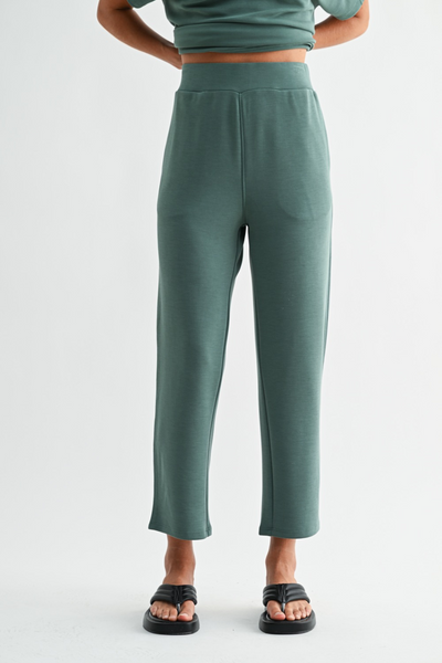 Woodlands Soft Drape Cropped Pants