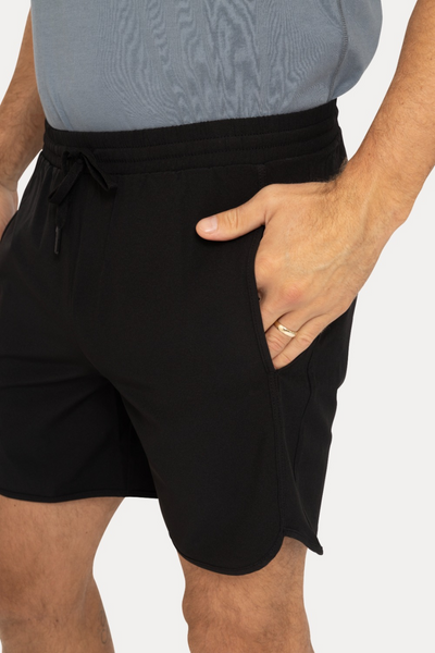 Movin’ Wave Accent Active Shorts