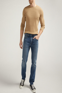 Konrad Slim Fit Slim Leg Jean