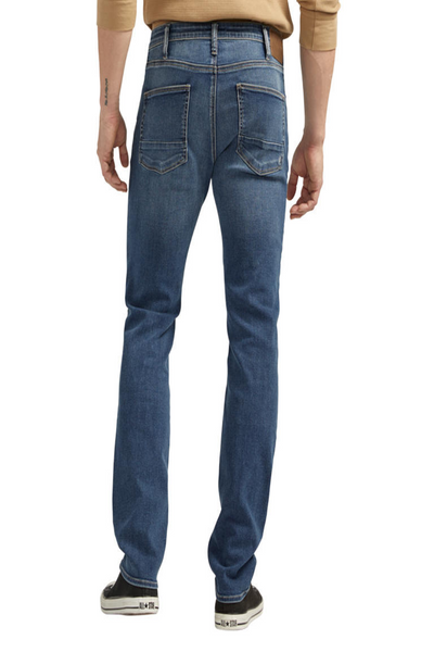 Konrad Slim Fit Slim Leg Jean