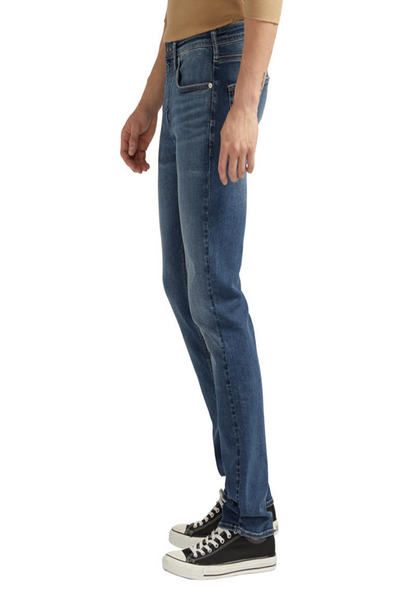 Konrad Slim Fit Slim Leg Jean