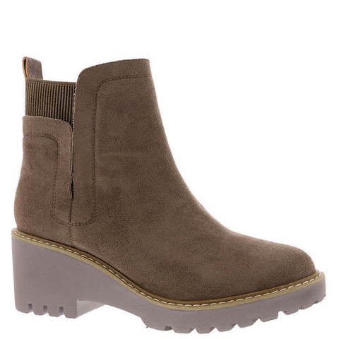 Basic Suede Chelsea Boot