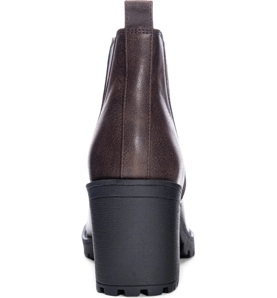 Lisbon Chelsea Boots