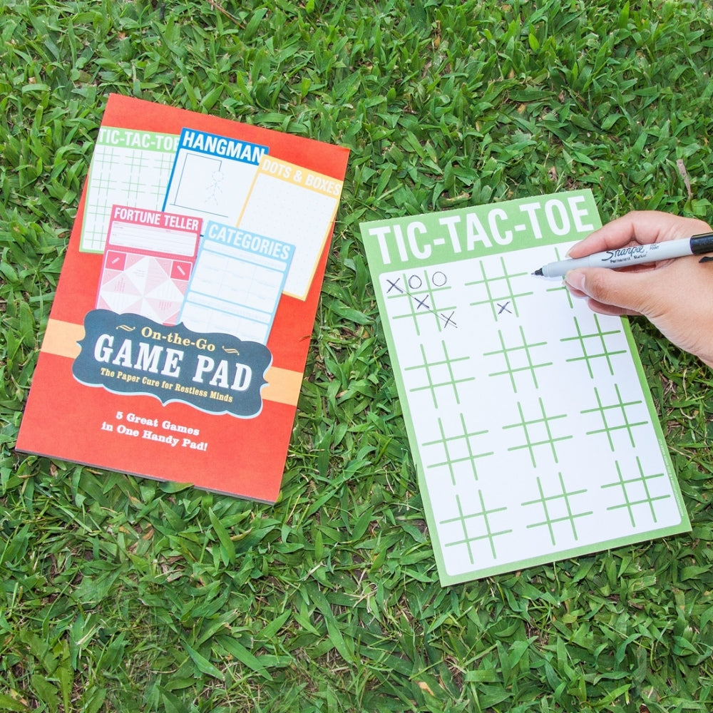 Knock Knock on-the-Go Mini Game Pad: Categories, Tic Tac Toe, Connect 5 : Knock Knock Knock Knock on-the-Go Mini Game Pad: Categories, Tic Tac Toe, Connect 5 : Knock Knock